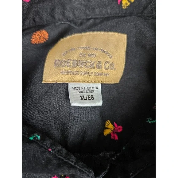 Roebuck Co Shirt Mens Size XL Black Christmas Elf Bells Button Up All Over Print - Picture 4 of 9